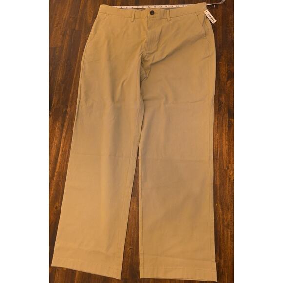 Amazon Essentials Other - NWT Amazon Essentials Pants Khaki Mens 38x32 Straight Leg Chino